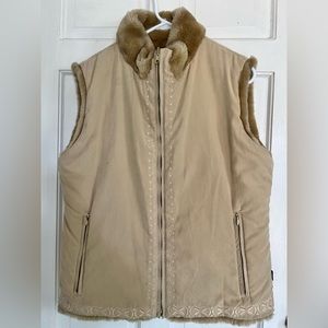 EUC Women’s Obermeyer Reversible Vixen Faux Fur Vest
